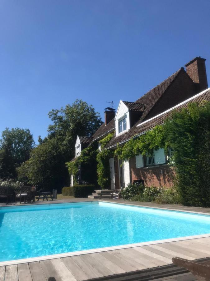 Les Glycines Bed & Breakfast Croix Exterior photo